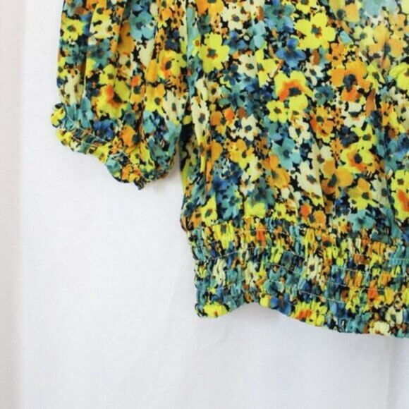 L Space Shine On Bright Floral Crop Wrap Top Small - Picture 5 of 8